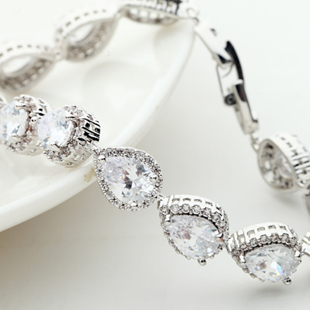 Pear Shape Cut Clear Cubic Zirconia Diamond Womens Bridal Bracelet