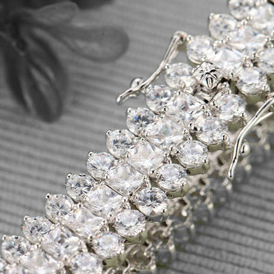 Extravagant Cubic Zirconia Diamond Luxury Cluster Bracelet