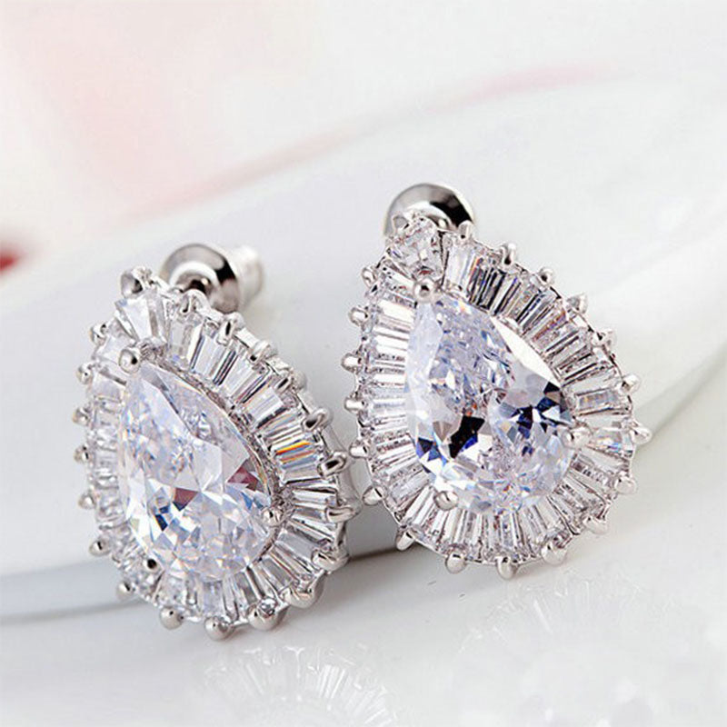 Delicate Waterdrop Cubic Zirconia Diamond Stud Wedding Earrings