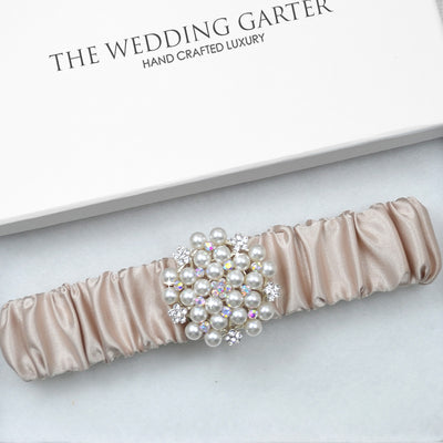 champagne pink pearl garter