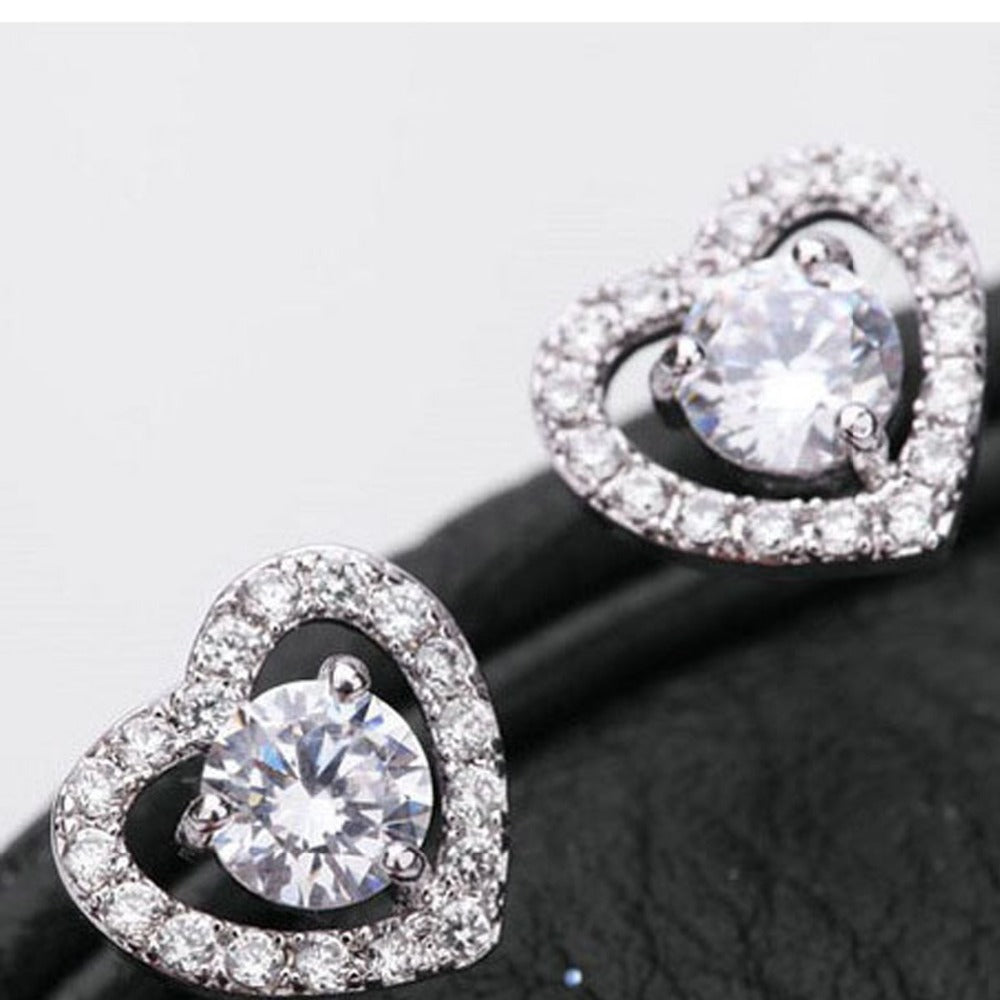 Elegant Cubic Zirconia Love Heart Women's Silver Stud Earrings