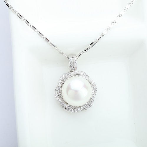 Charming Pearl & Diamond Pave Pendant Bridal Necklace