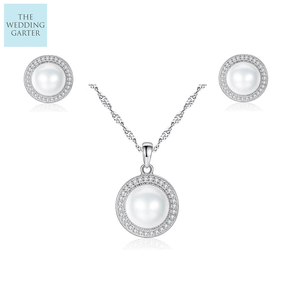 round pearl halo jewellery set