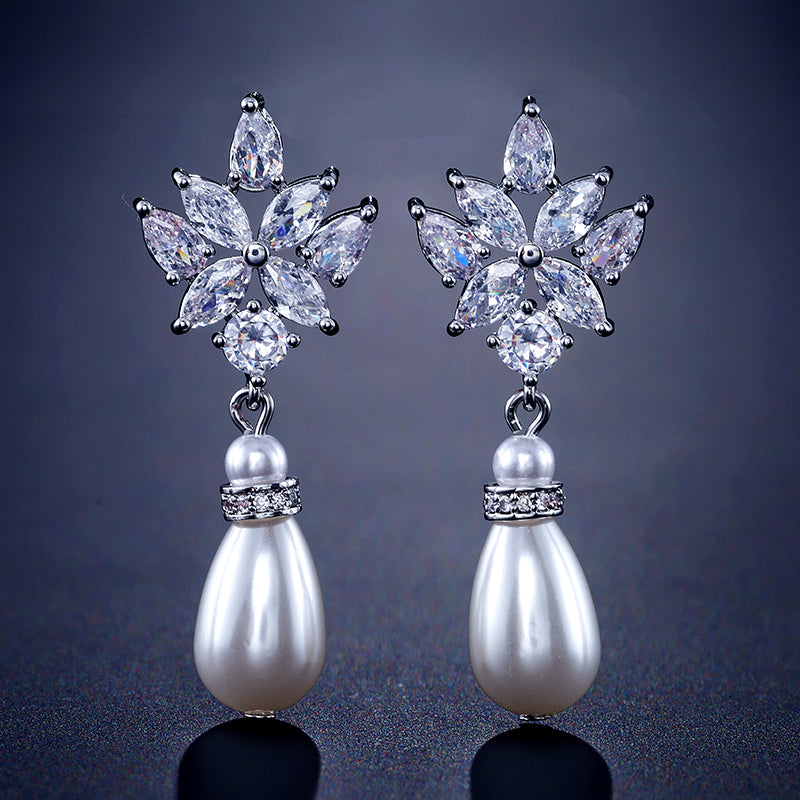 Pearl Bridal Earrings With Swarovski Crystals