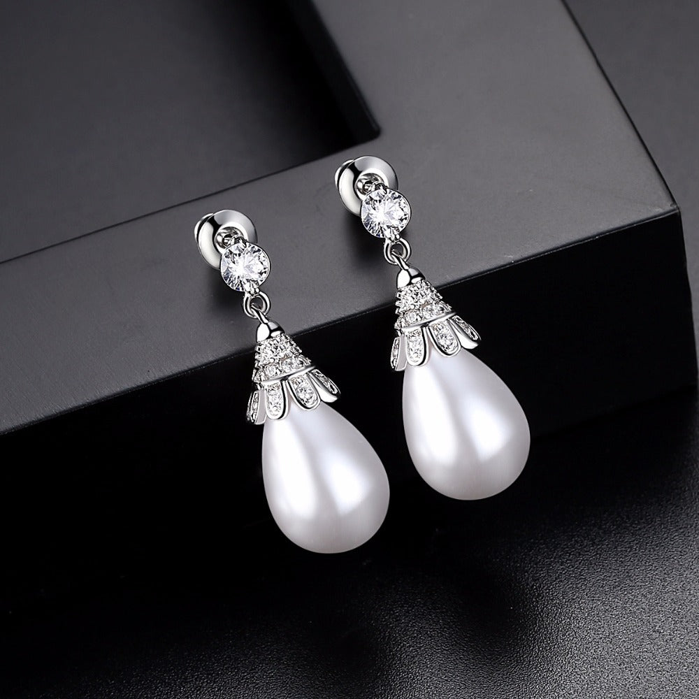Vintage Style White Pearl Drop Earrings Fror Brides